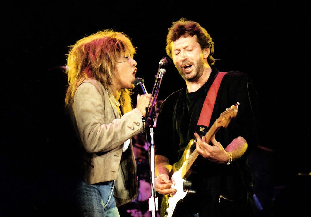 Tina Turner şi Eric Clapton la Wembley Arena, 18 iunie, 1987. Sursă foto tina and eric wembly, autor fattk att, Anglia.